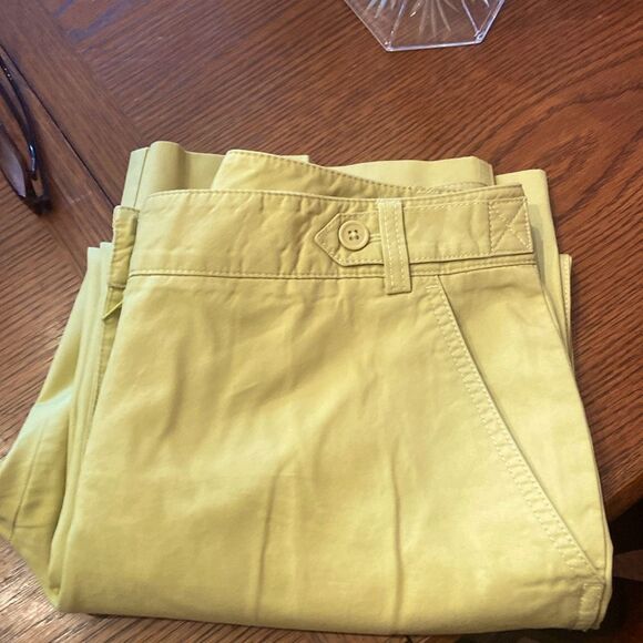 Ann Taylor size 6 pants green/yellow color, very cute, pockets in the front - Picture 9 of 9